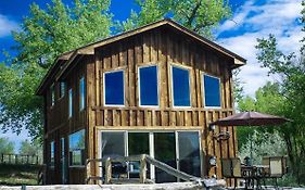 Rustic Hideaway